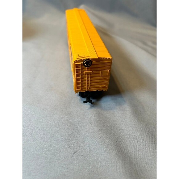 Bachman EMD F9 Diesel Train Car HO Scale - Picture 7 of 10